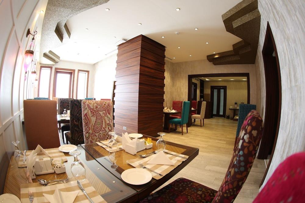 Palm Boutique Hotel Jeddah Exterior photo